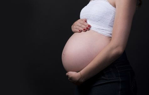 pregnant-2640994_1920