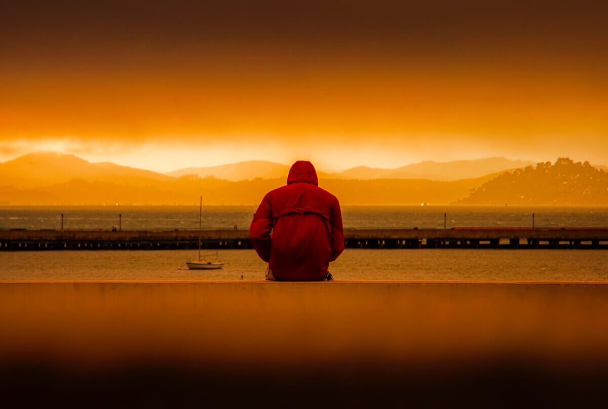 alone-america-backlit-636164