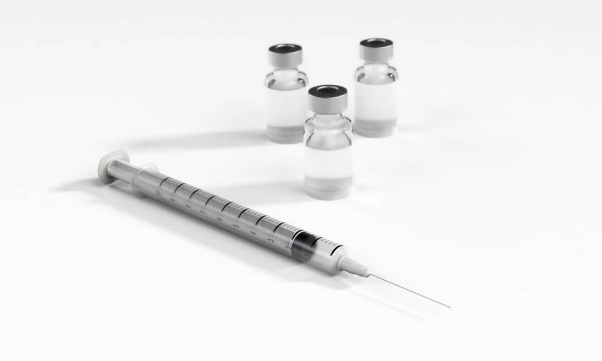 syringe-1884758