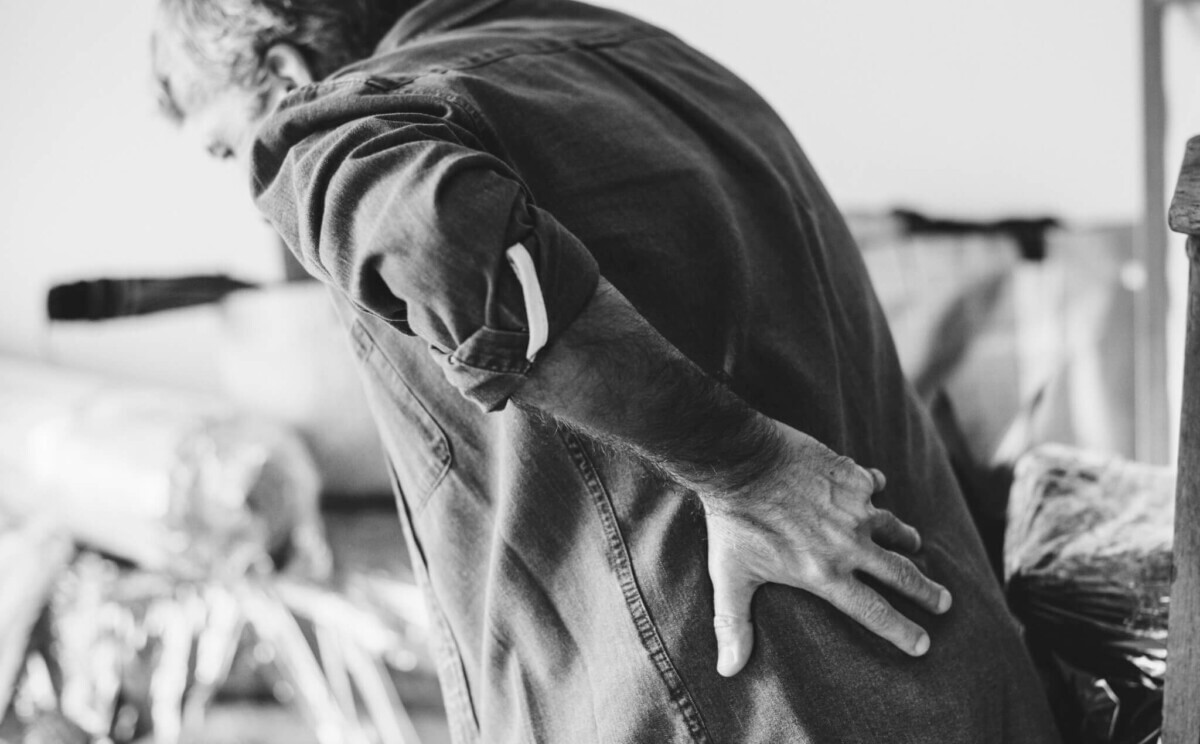 ache-adult-back-pain-1573823