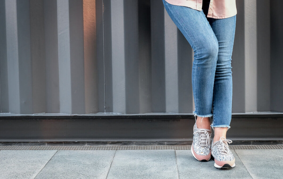 casual-denim-feet-1667506