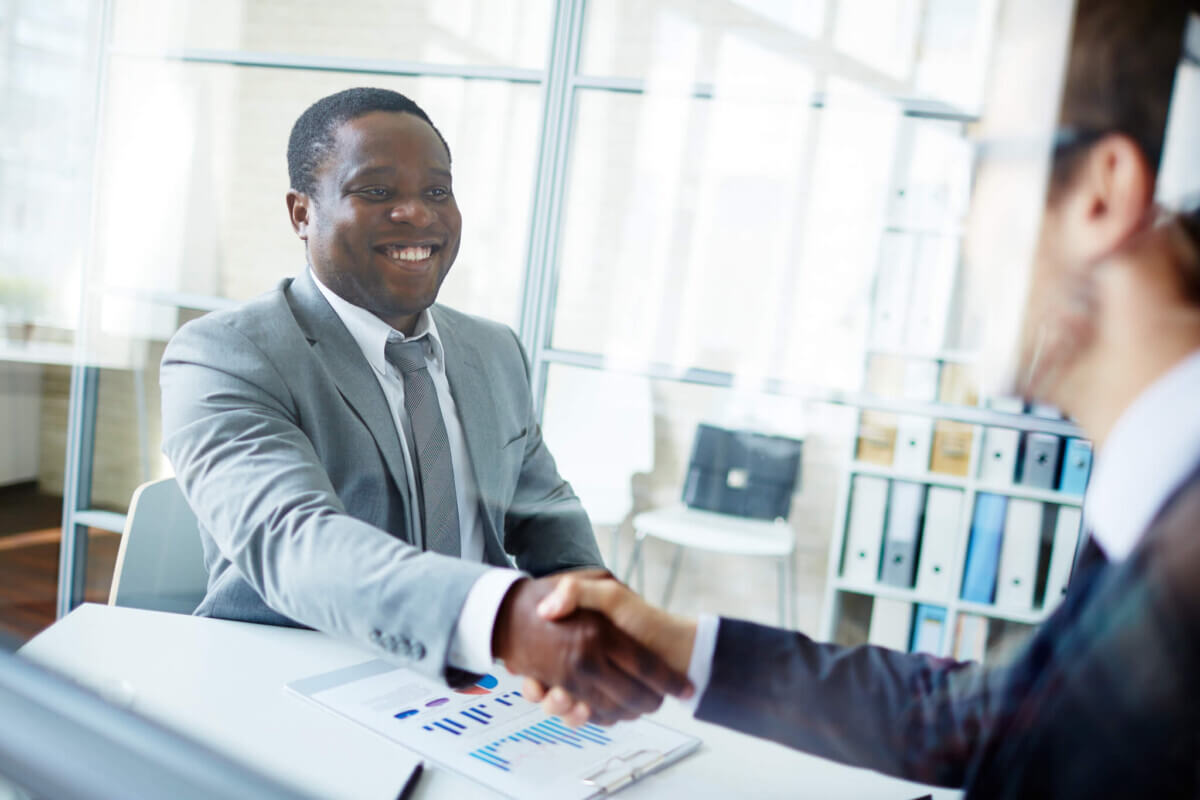 Greeting new colleague
