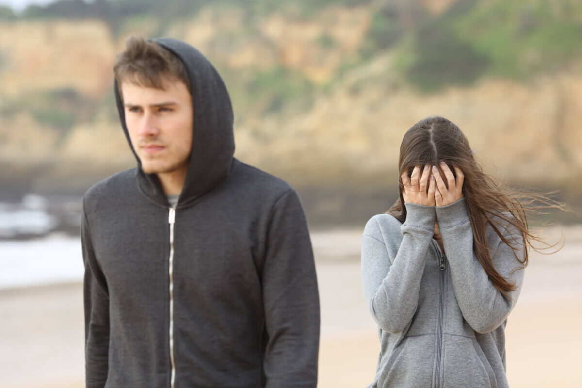 Teenage couple breaking up