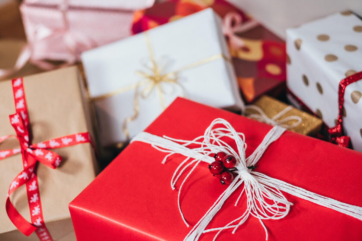 blur-bow-boxes-749354