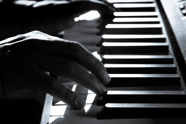 Person playing the piano