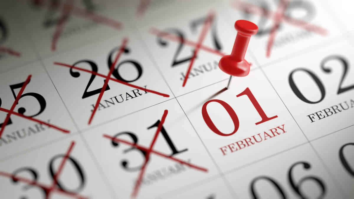 February 01 written on a calendar to remind you an important app