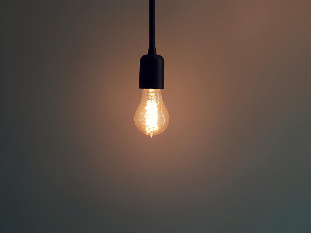 turned-on-pendant-lamp-132340