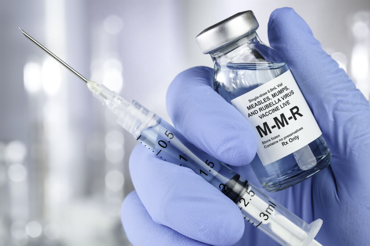 Small drug vial with MMR vaccine