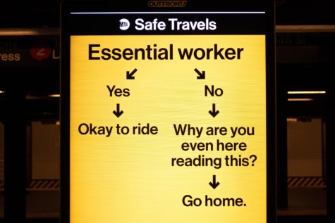 Social distancing sign by NYC MTA