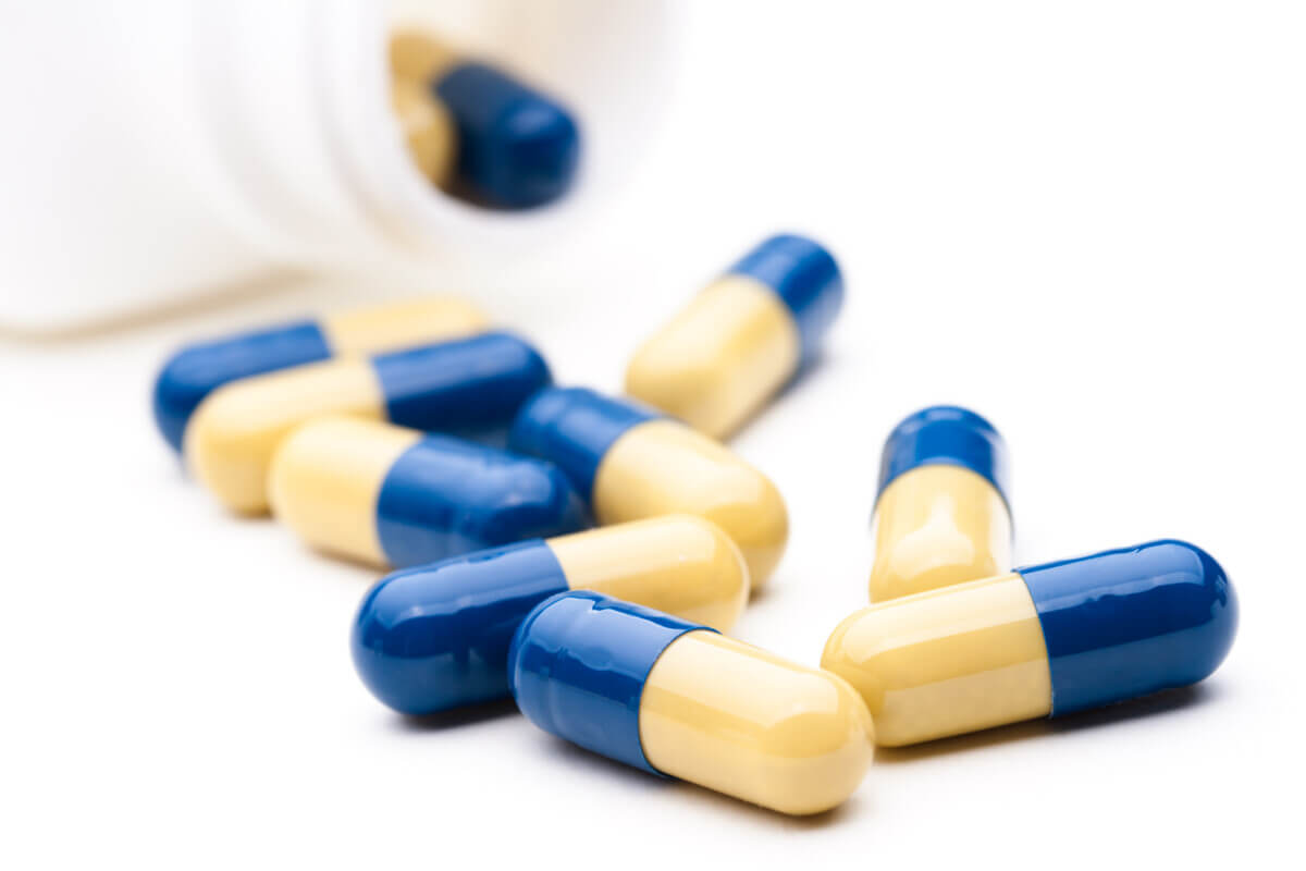 Yellow and blue pills, Cymbalta, duloxetine