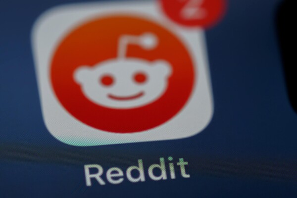 reddit social media