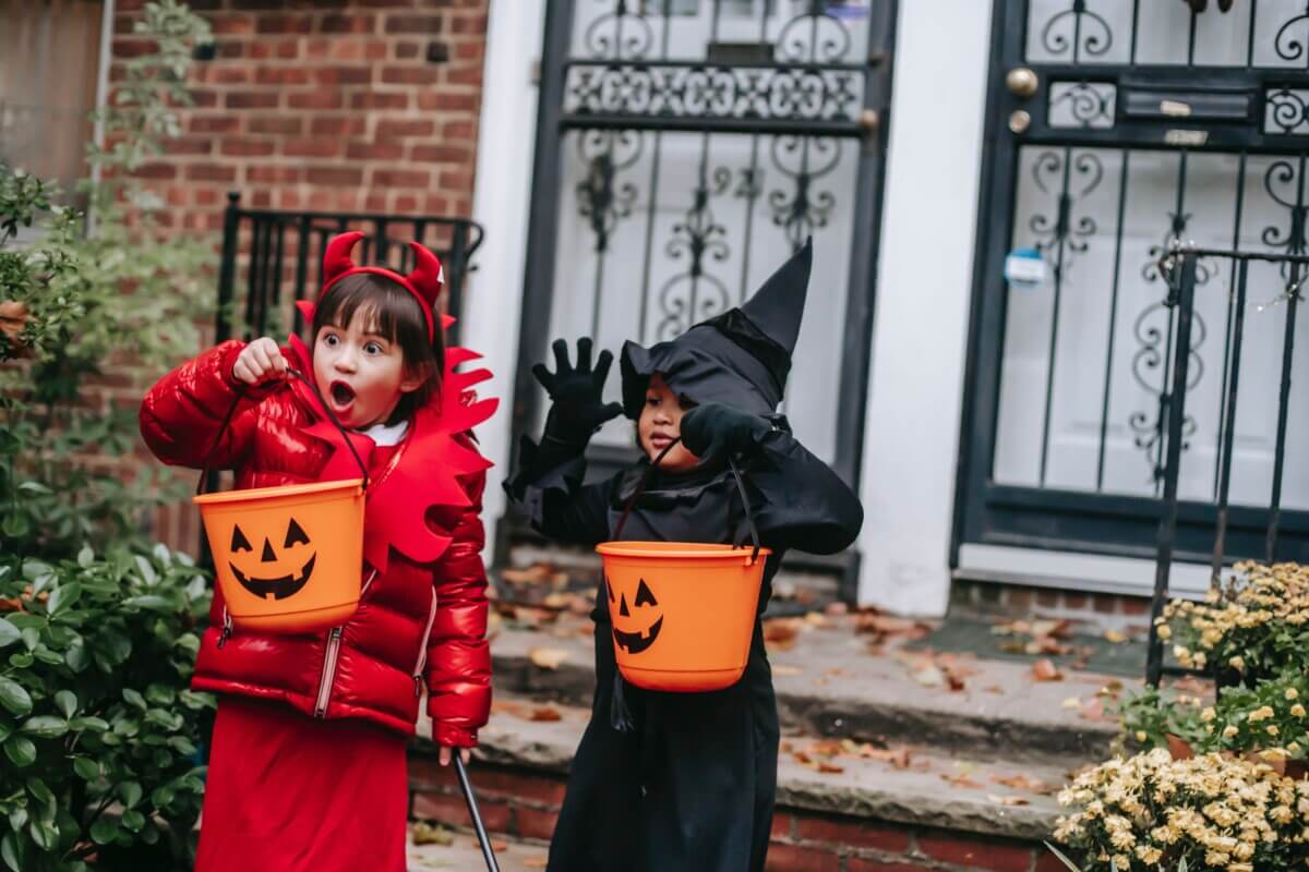 halloween children