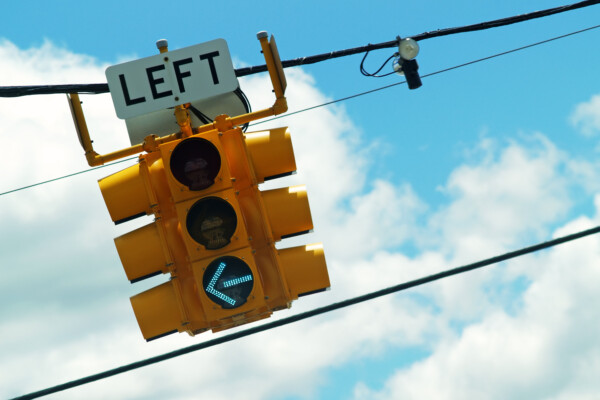 Left turn traffic signal