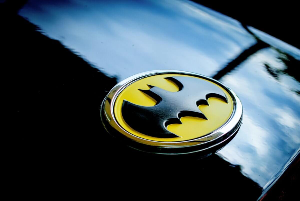 Batman slingshot