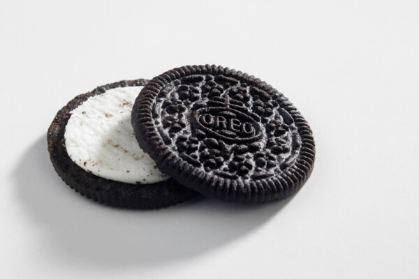 Oreo cookie