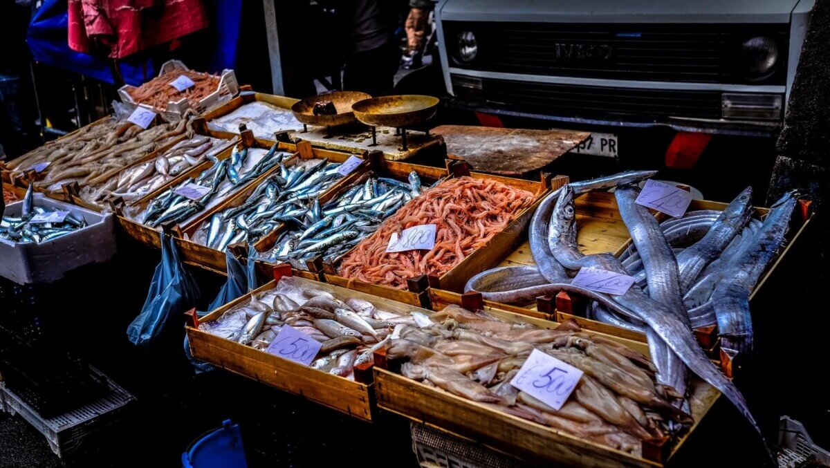 seafood market