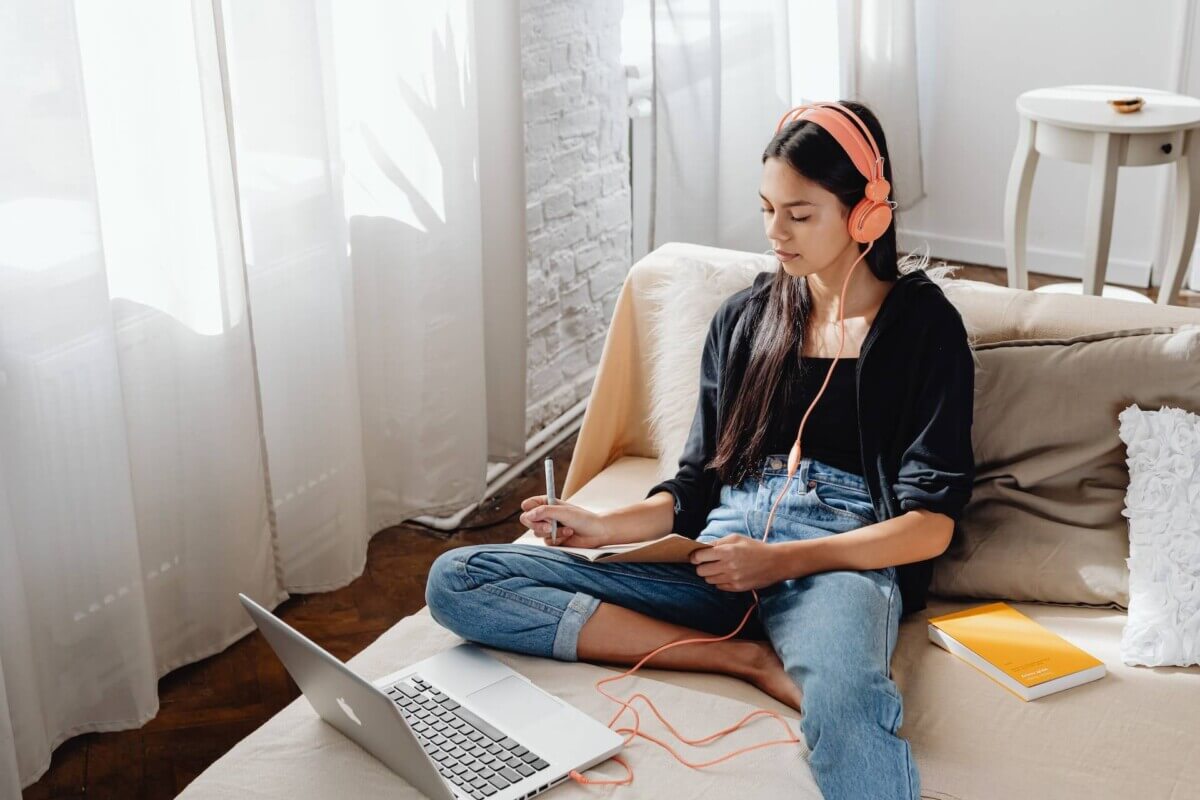 studying with headphones