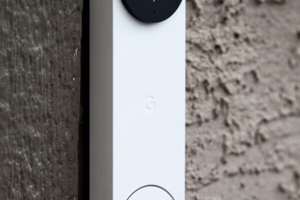 Nest video doorbell with battery
