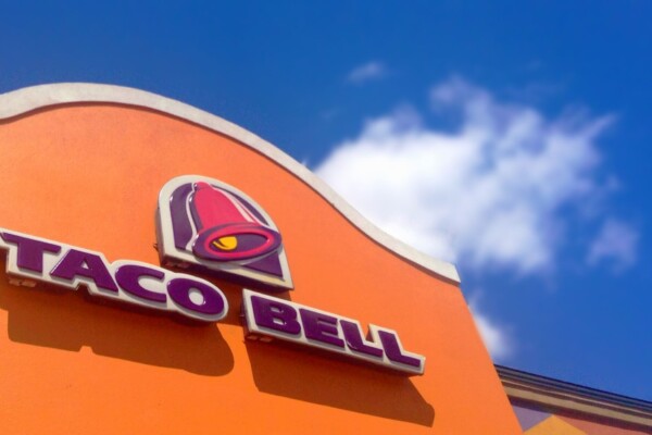 Taco Bell storefront