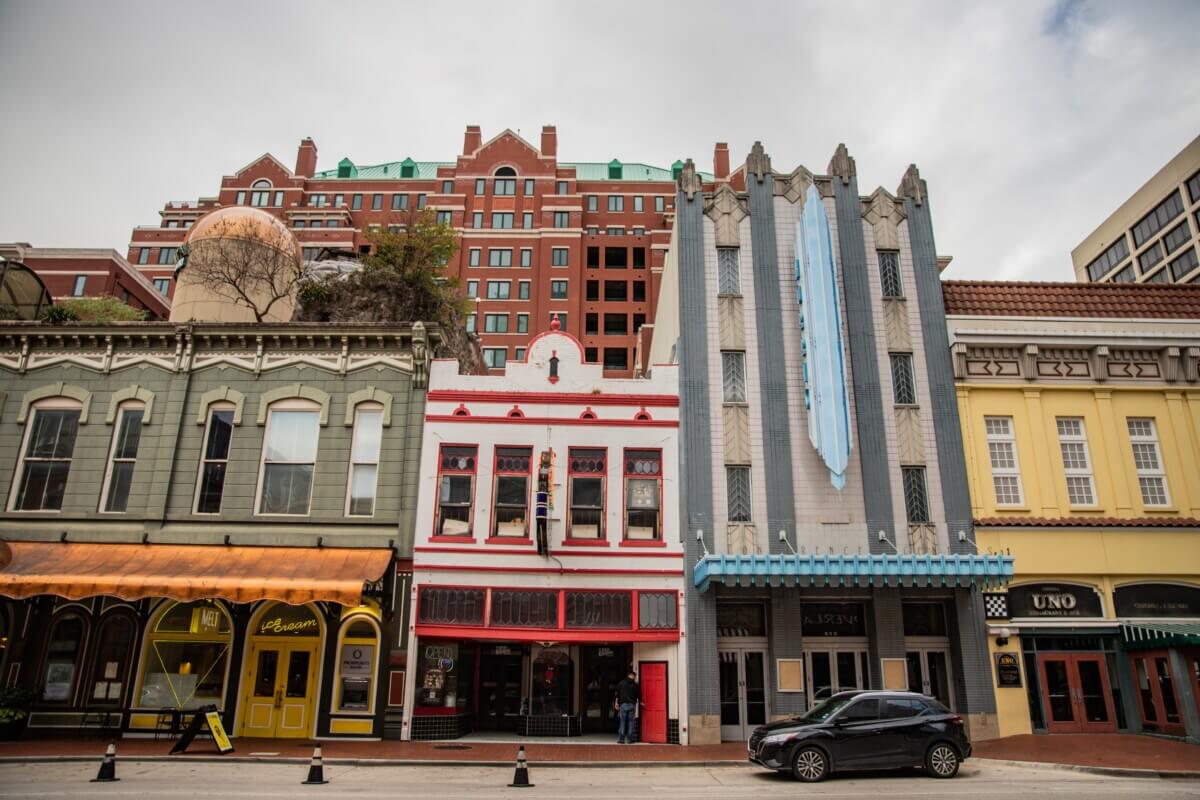 El centro de Fort Worth (Foto de Fallon Michael en Unsplash)