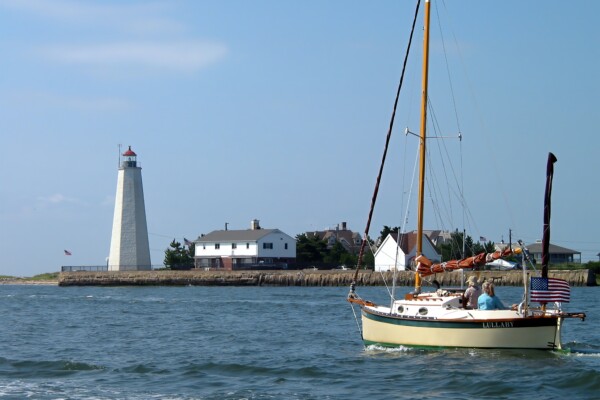 Boat and lighthouse on The Connecticut River