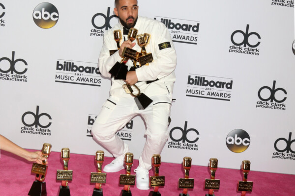 Drake at the 2017 Billboard Awards Press Room