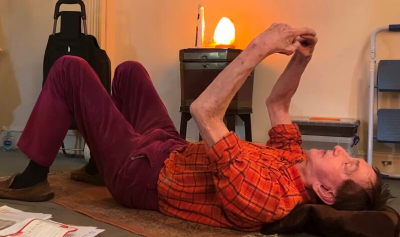 Robert Eddison doing situps