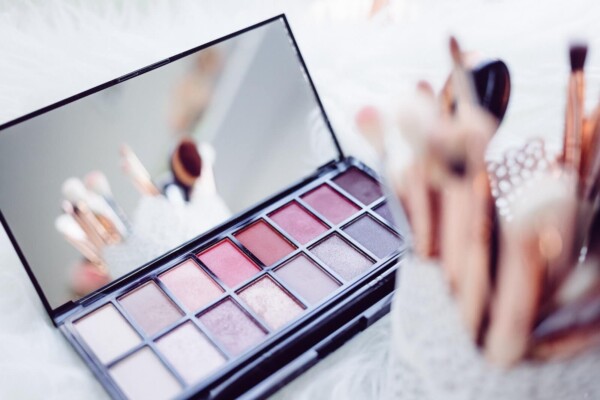 eyeshadow palette and makeup brushes