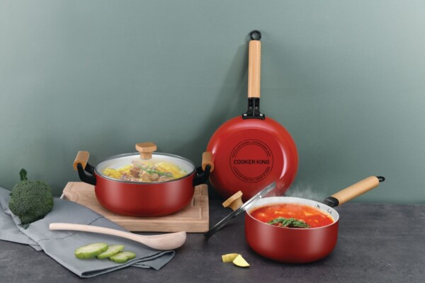Red cookware set