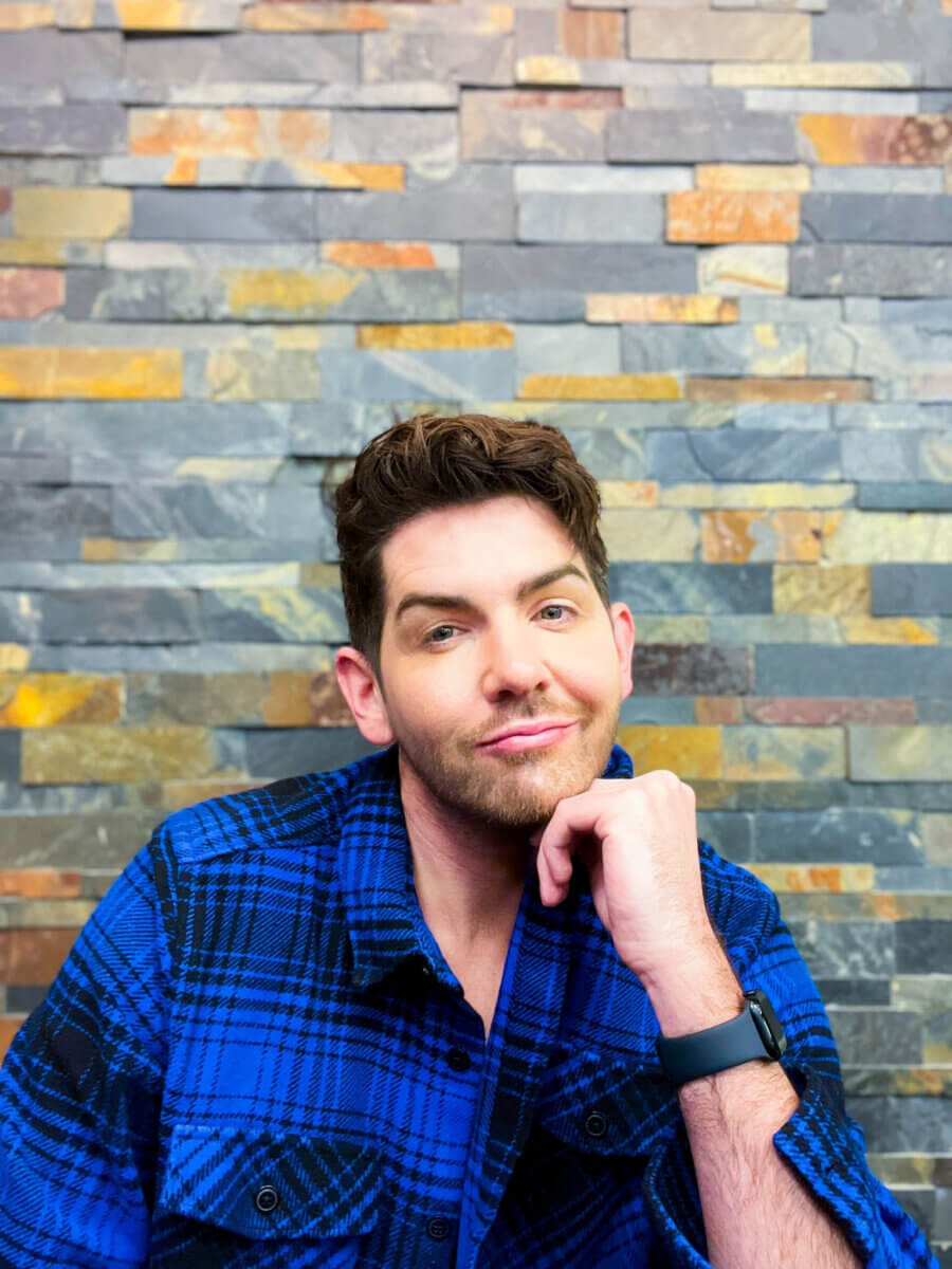 Celebrity skincare expert Scott McGlynn says you should prepare your skin for the sun by having a green tea.