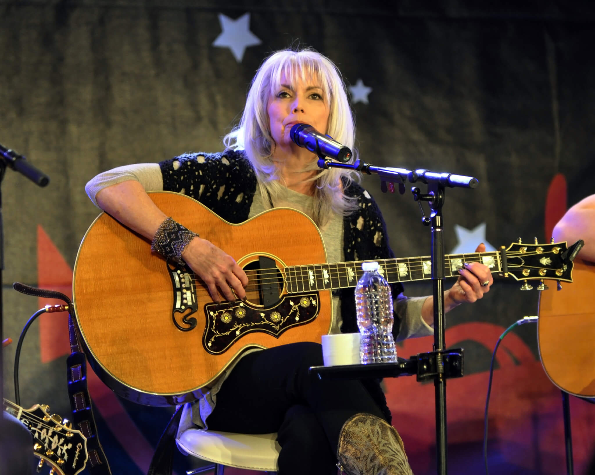male and female vibrator The 20 Best Female Musicians You Should Be Listening To