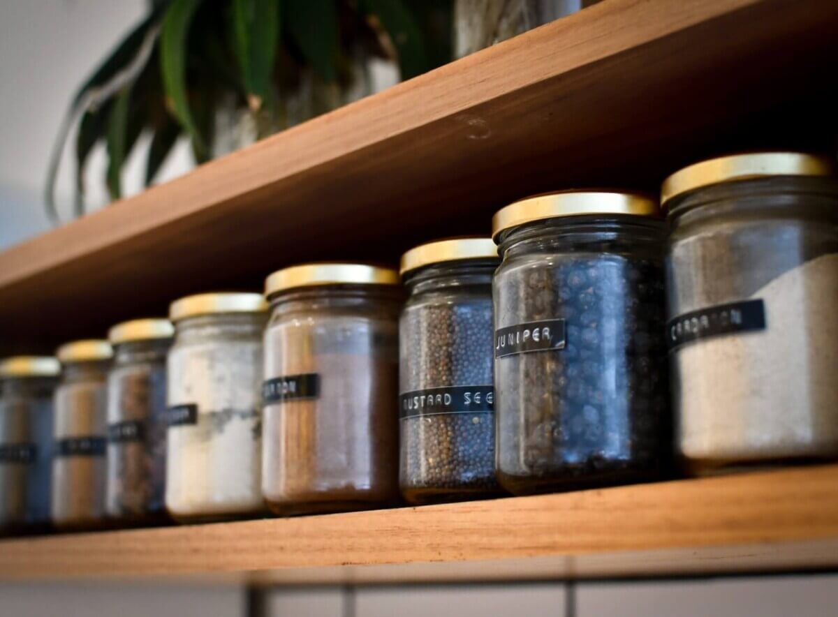Food storage containers