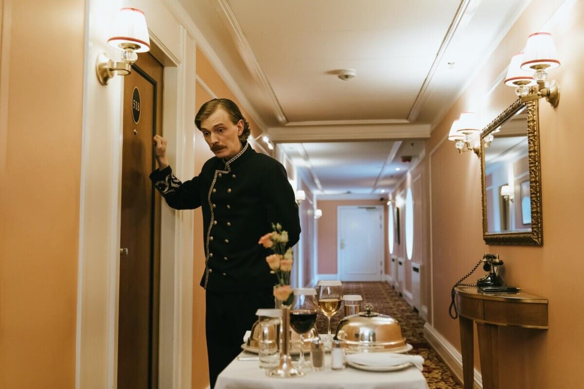 Guest Service knocking on a Hotel Room