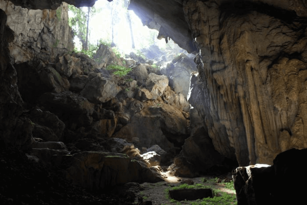 Sunlight enters Tam Pa Ling