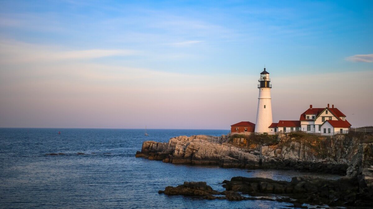 Portland Head lighthouse in Cape Elizabeth-mehling-7I9aCavB8RI-unsplash
