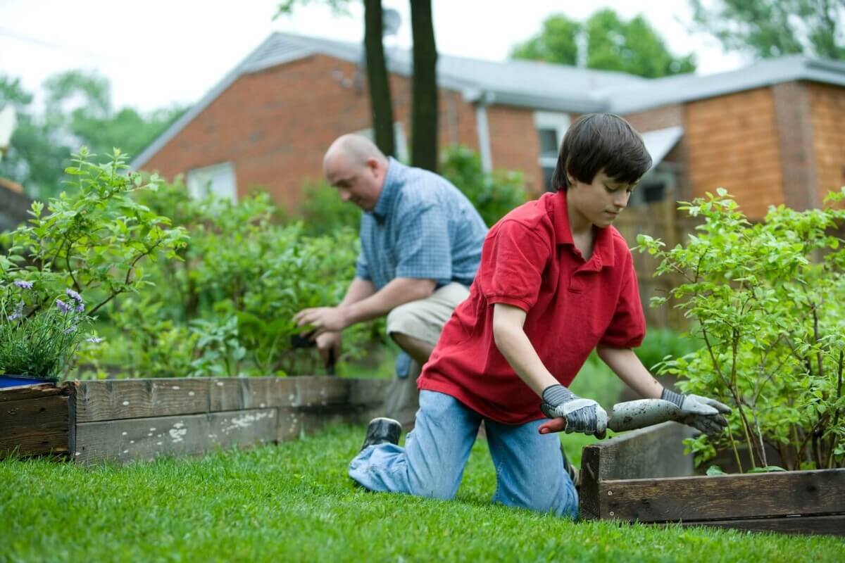 family gardening