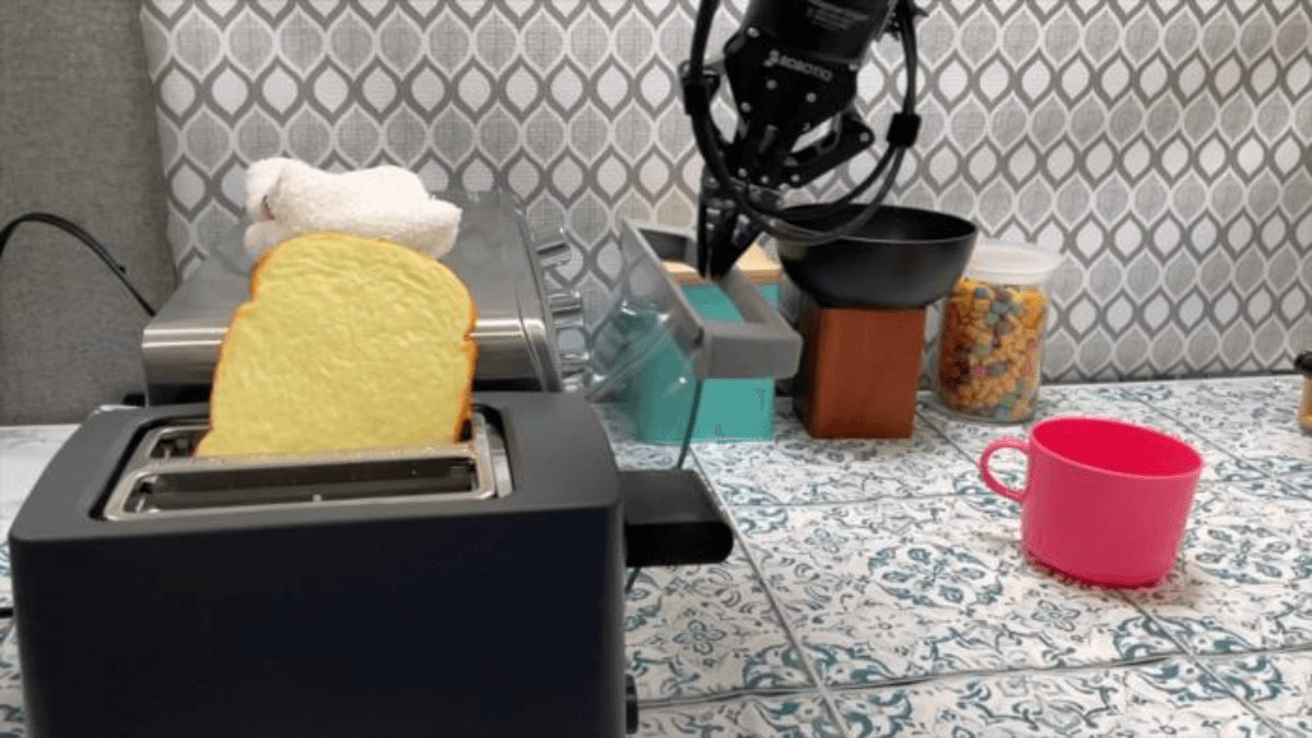 Low-Res_roboAgent 01 (2)