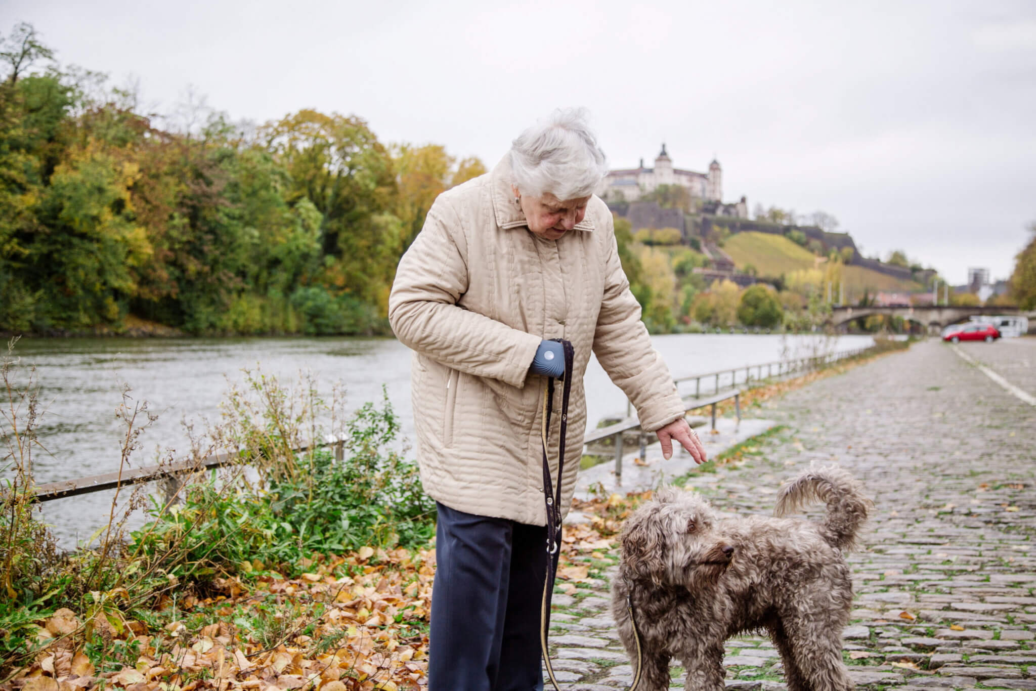Christa Seubert from Würzburg, Germany was fitted with a bionic arm after tragically losing her arm below the elbow 11-months ago to cancer.