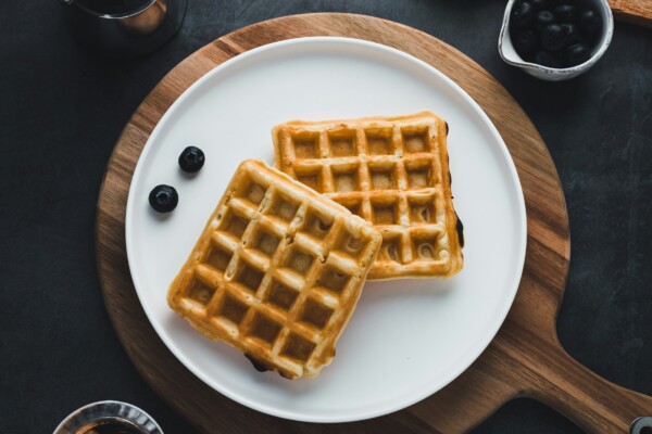 A plate of waffles