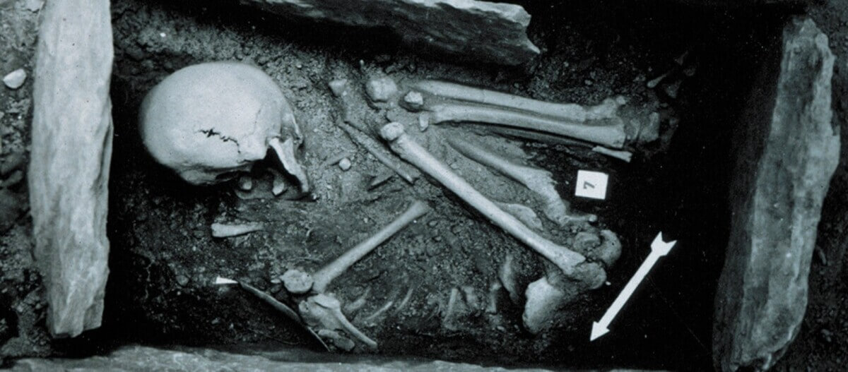Barmaz tomb chamblandes