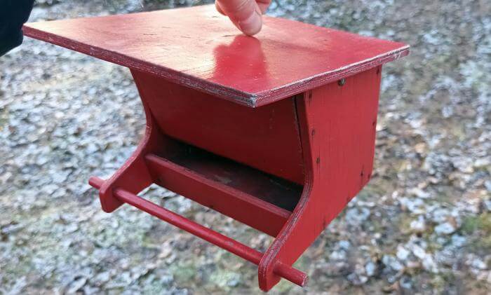 The first birdfeeders were made in the 19th century, and their design rapidly evolved during the 20th century.