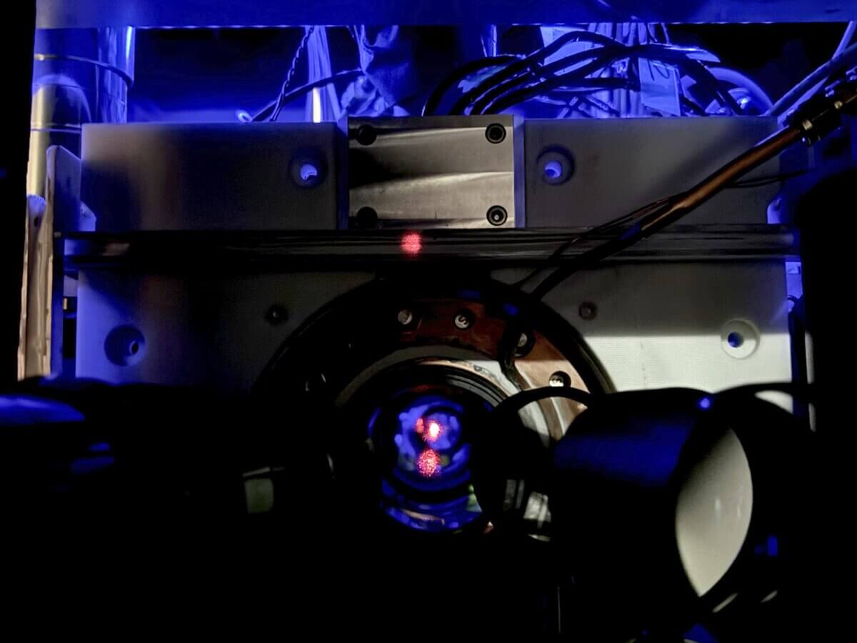 Atomic Clock With Optical Lattice