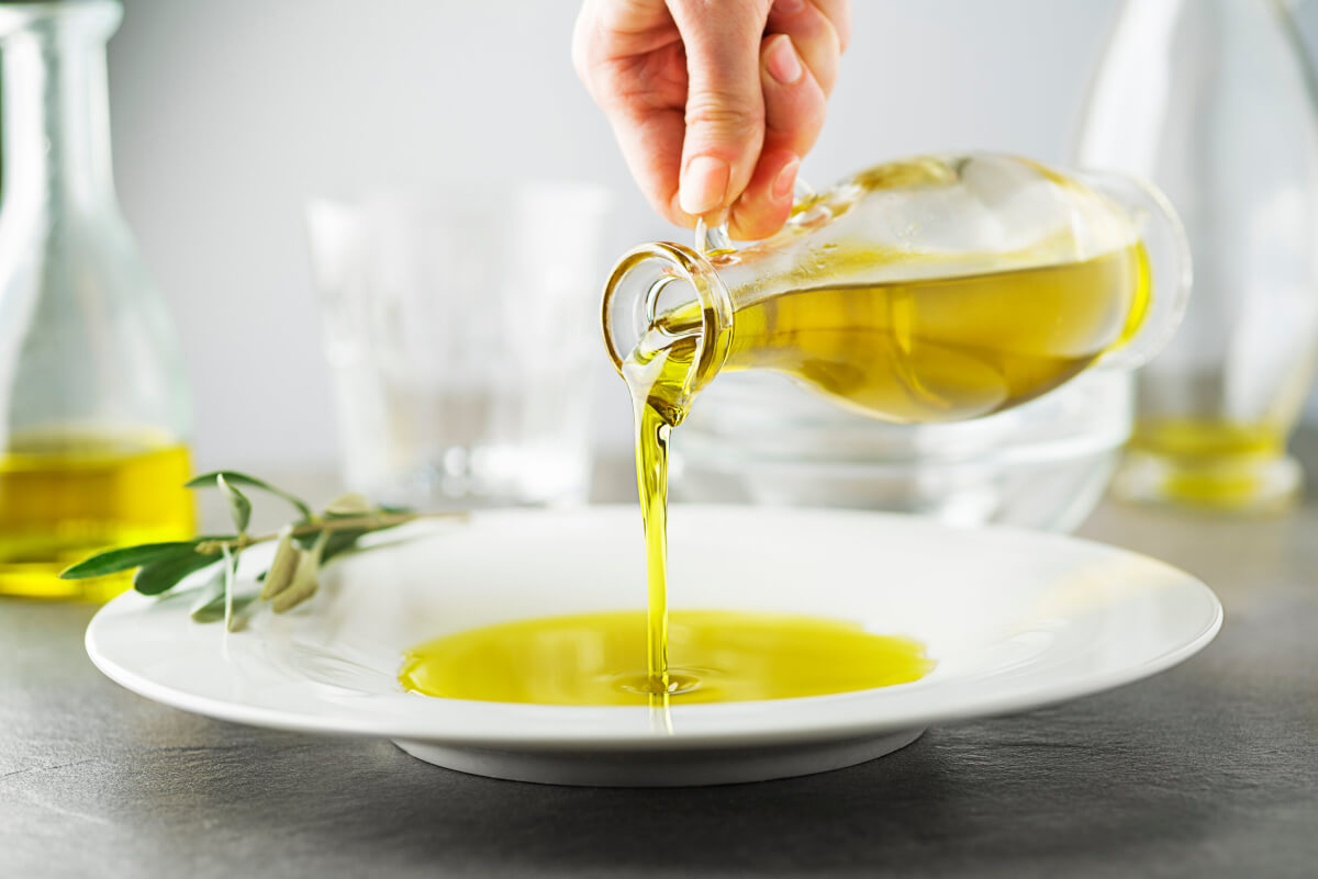 Photo: StudyFinds Kyoto University researchers find olive oil blunts blood sugar