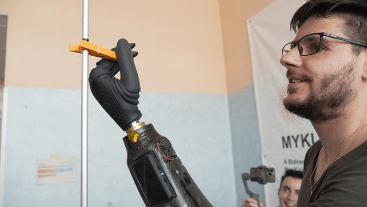 robot prosthesis
