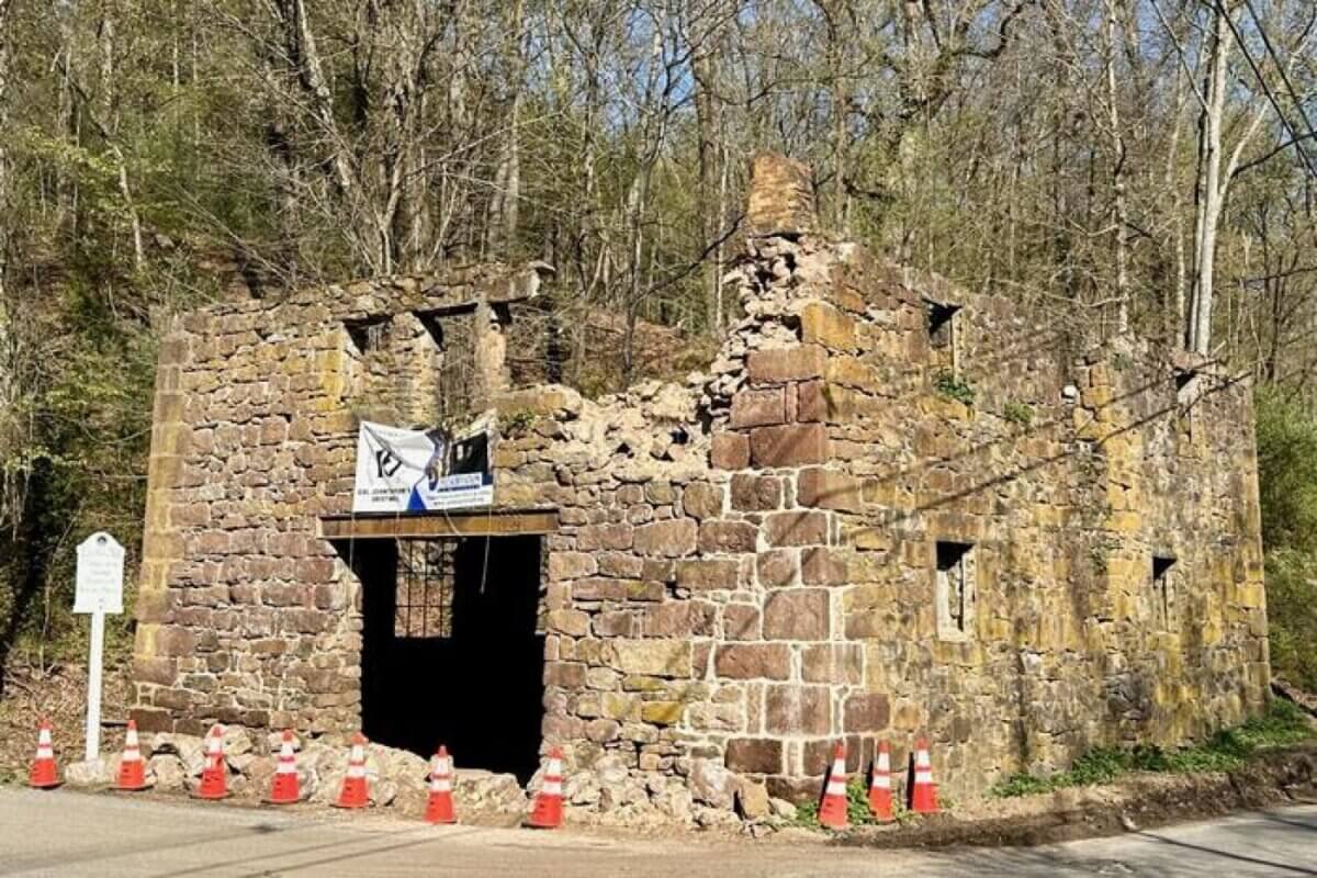 Fresh damage to the John Taylor 1764 grist mill in Readington township, N.J., following the April 5 quake. Built of unreinforced stone and already just a shell, it was the only obvious casualty near the epicenter. 