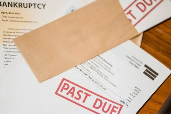 Past Due and Bankruptcy Papers