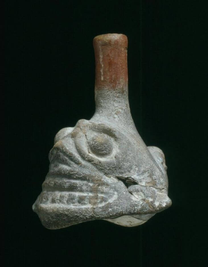 Aztec skull pipe.