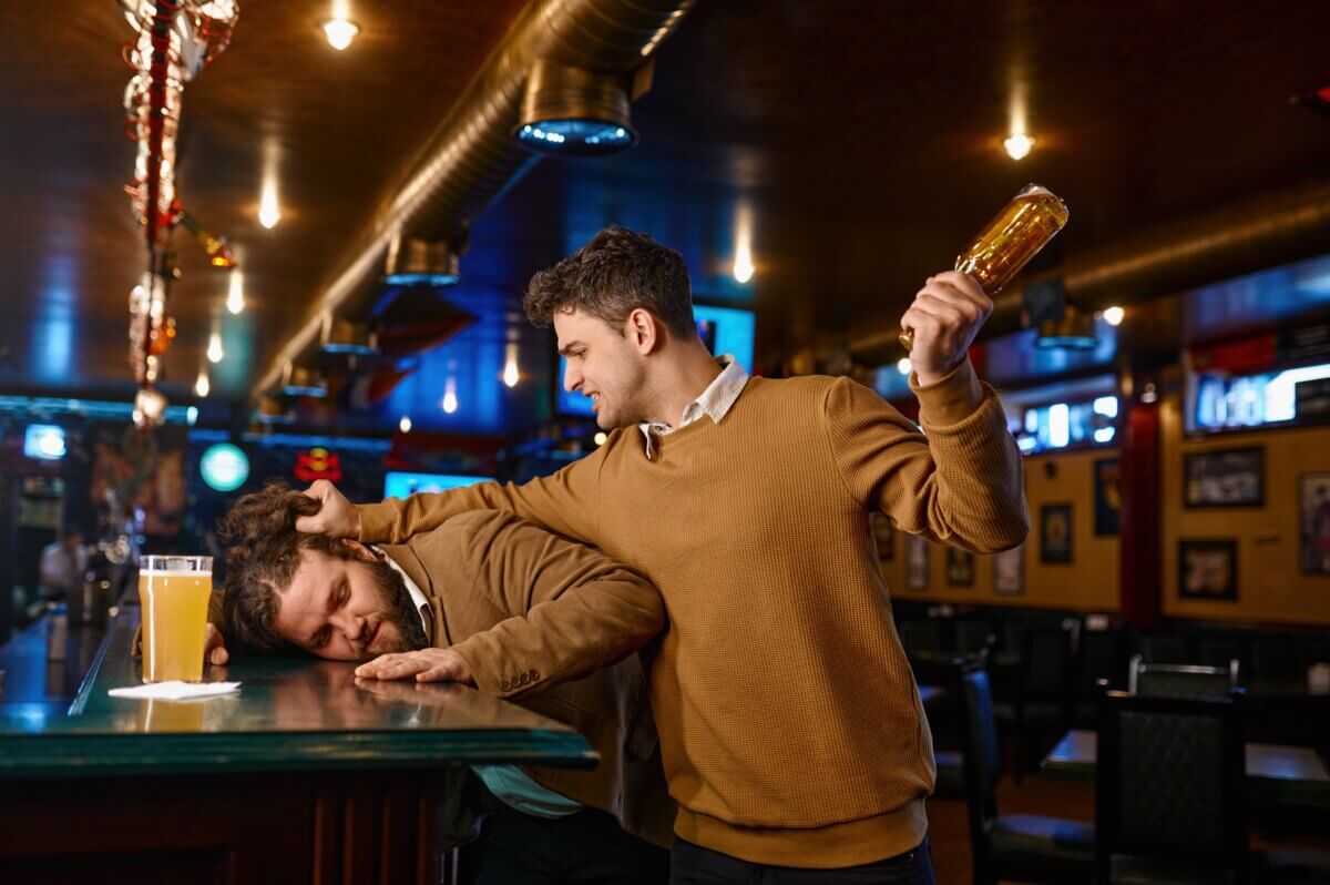 Drunk man attacks friend in bar