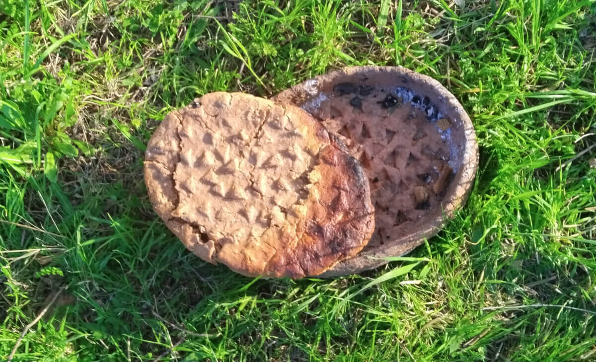 ‘Focaccia’ seasoned with animal fat baked in an experimental replica husking tray.