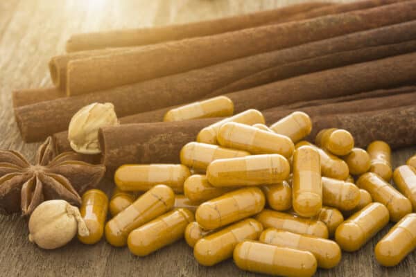 Cinnamon supplement pills